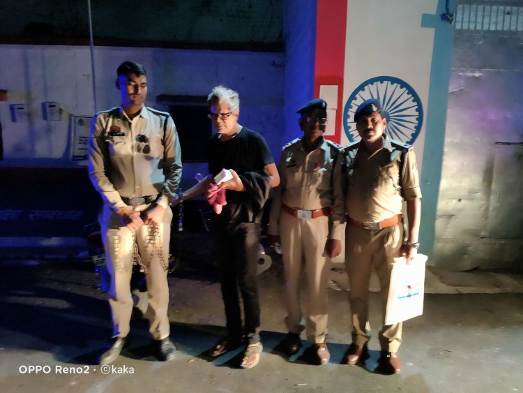 *बड़ी ख़बर: अपोलो हॉस्पिटल का फर्जी डॉक्टर नरेंद्र विक्रमादित्य यादव गिरफ्तार, दमोह से लाया जा रहा बिलासपुर, पूर्व विधानसभा अध्यक्ष स्वर्गीय राजेंद्र प्रसाद शुक्ला की मौत से जुड़ा है मामला*