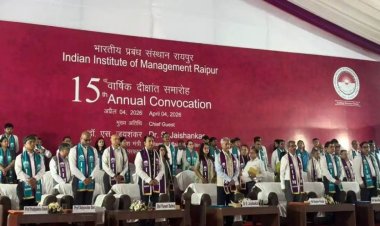 'ग्लोबल सोच अपनाएं और भारत को आत्मनिर्भर बनाने में योगदान दें...', IIM रायपुर के दीक्षांत समारोह में बोले एस जयशंकर