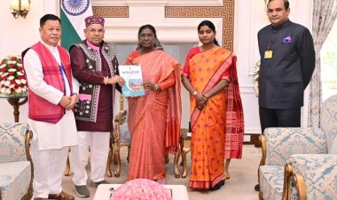 अनुसूचित जनजाति राष्ट्रीय आयोग के अध्यक्ष अतर सिंह आर्य के नेतृत्व में एक प्रतिनिधिमंडल ने राष्ट्रपति द्रौपदी मुर्मु से मुलाकात की