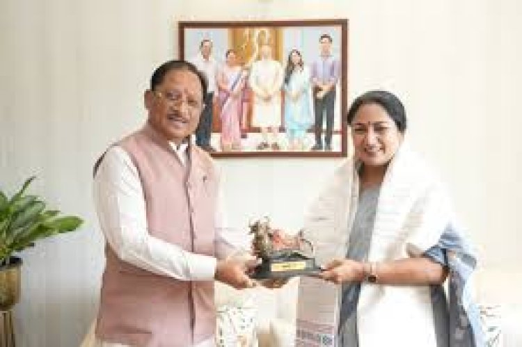 *नई दिल्ली में मुख्यमंत्री विष्णु देव साय ने दिल्ली की मुख्यमंत्री रेखा गुप्ता से की सौजन्य भेंट*